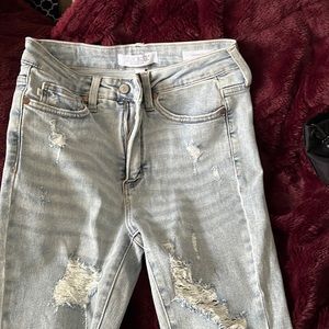 Skinny fit light wash Judy Blue jeans size 5.